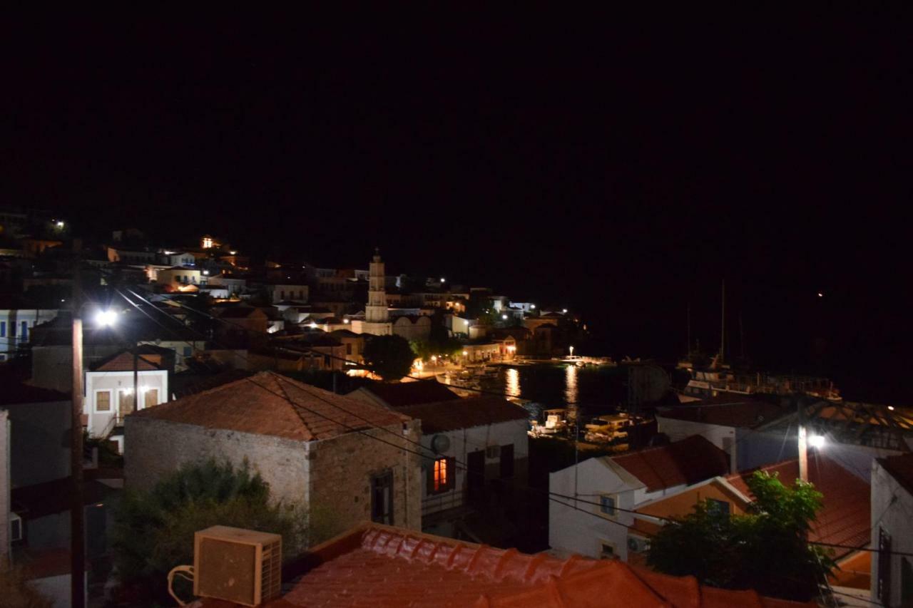 Occasus Room Chalki Town Екстериор снимка